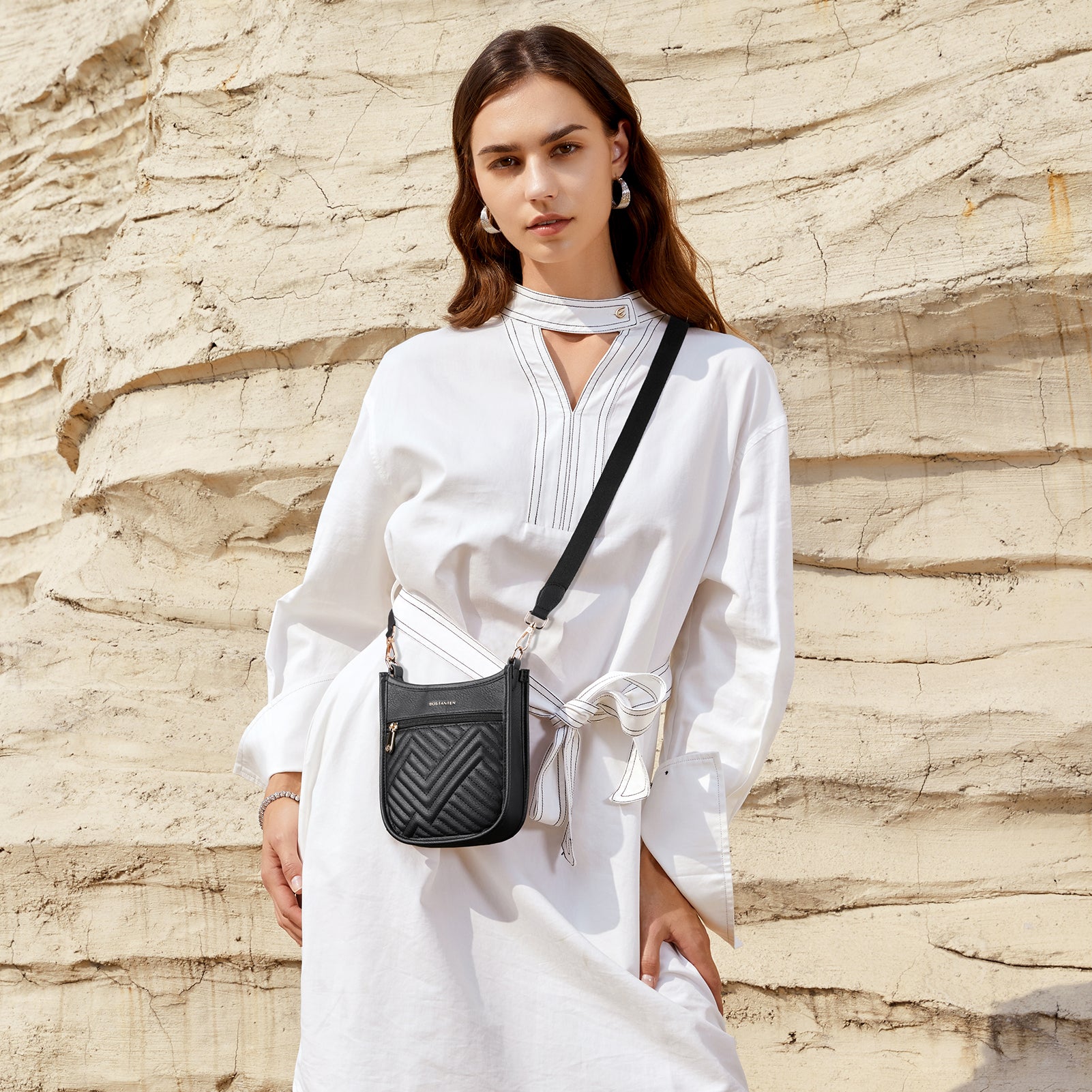 LU070 - Women’s Fashion Bag - Image 3